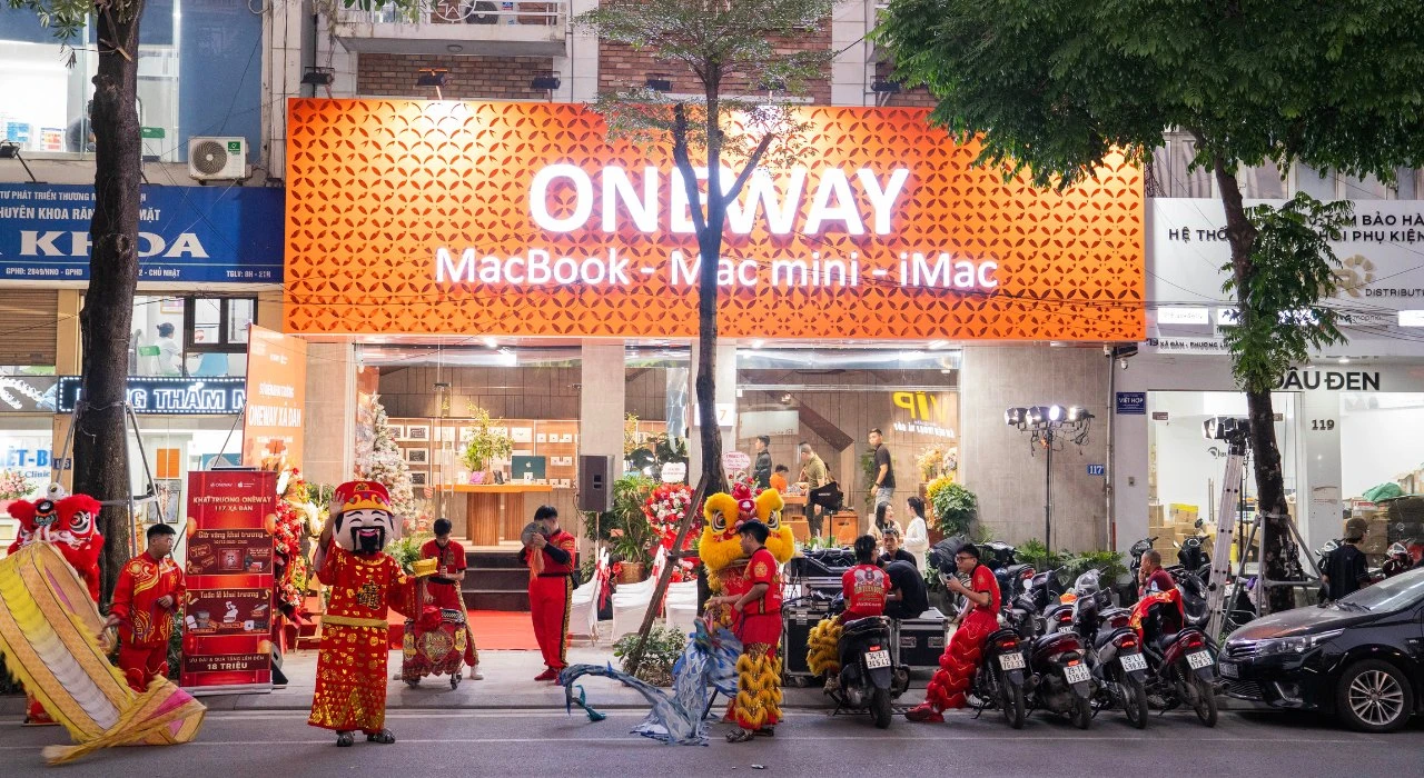 KHAI TRƯƠNG ONEWAY 117 XÃ ĐÀN: KHÔNG GIAN TRẢI NGHIỆM MACBOOK CHUYÊN SÂU